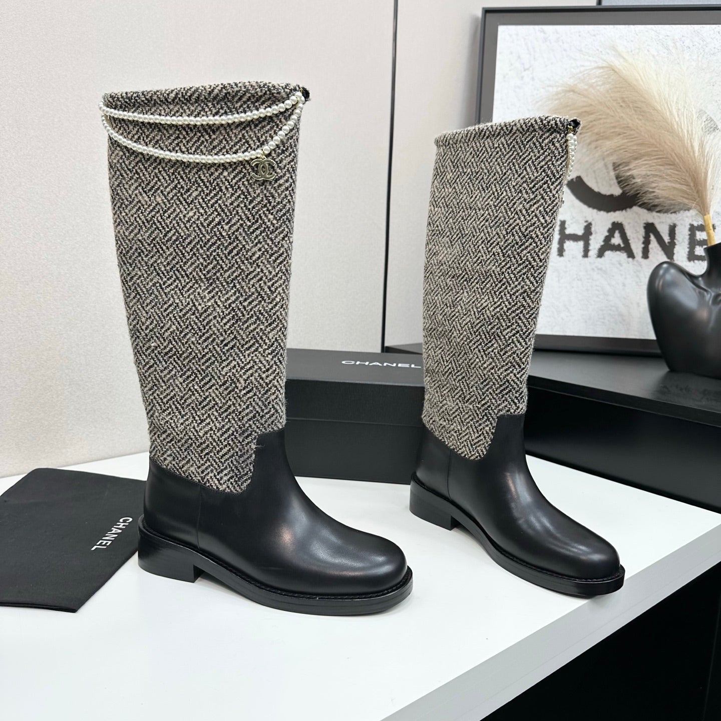 C 25 Pearl necklace decoration thick soled boots(GRAY/BLACK)