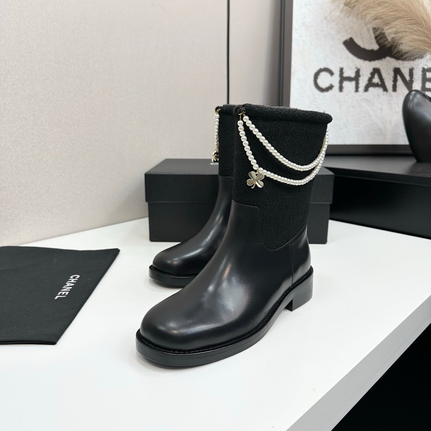 C 25 Pearl necklace decoration, thick soled short boots(GRAY/BLACK)