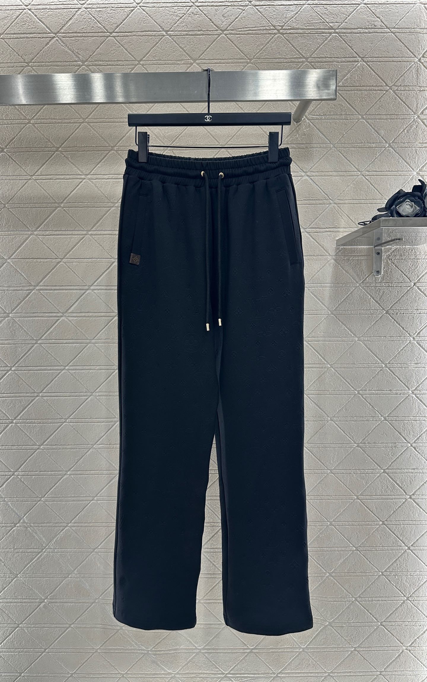 L 25 Hooded dark patterned logo jacket+pants set