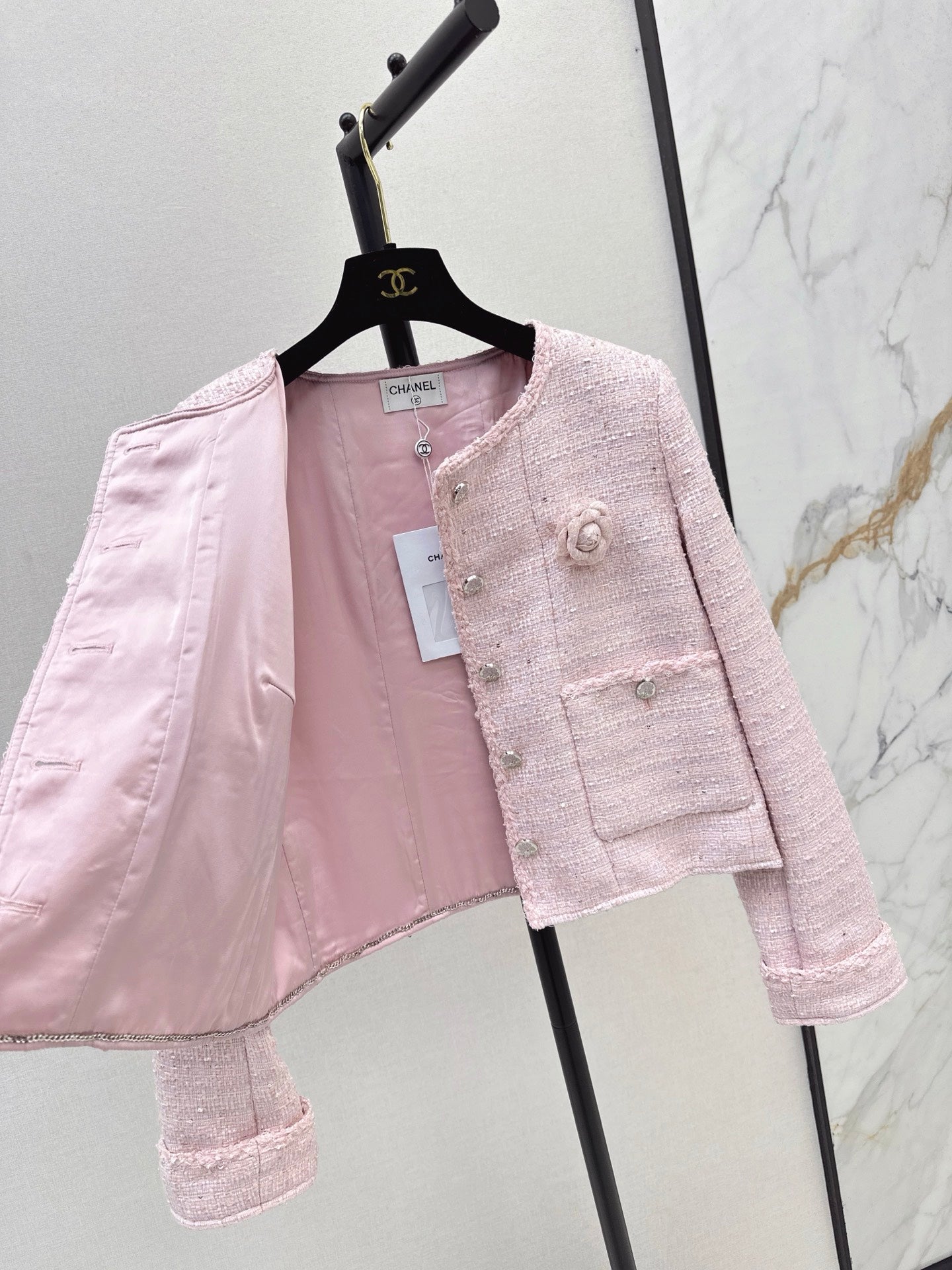 C 25 Girly pink short woven jacket(Lotus Button)