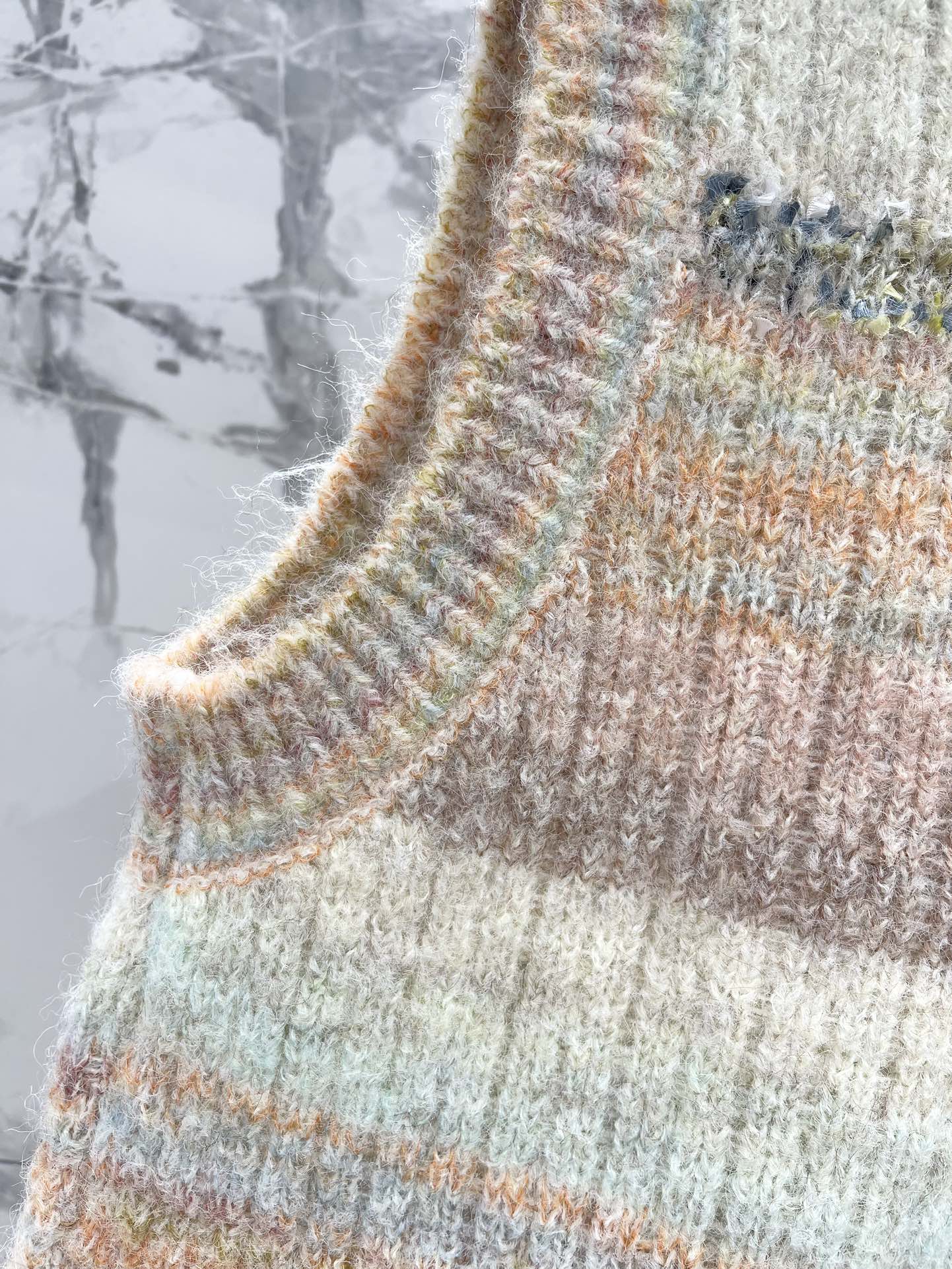 C 25 Gradient mohair vest
