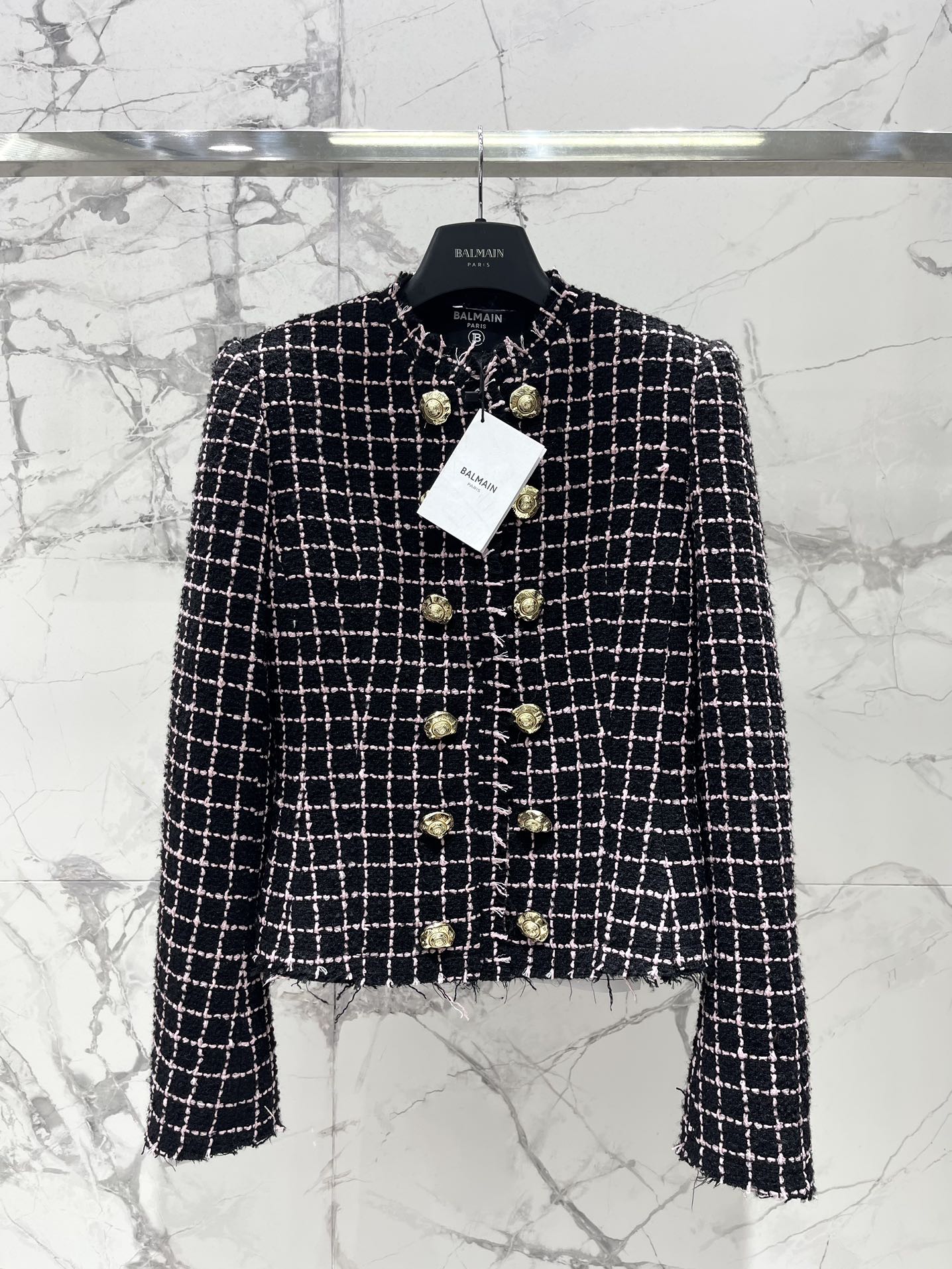 Bal 25 New gold-button tweed suit