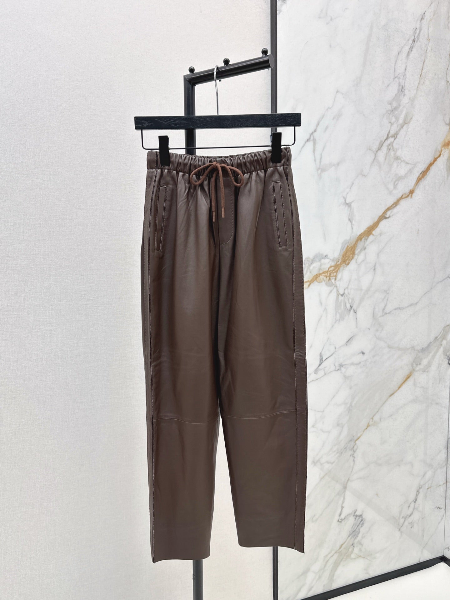 Bru 25 New beaded sheepskin elastic nine-point leather pants