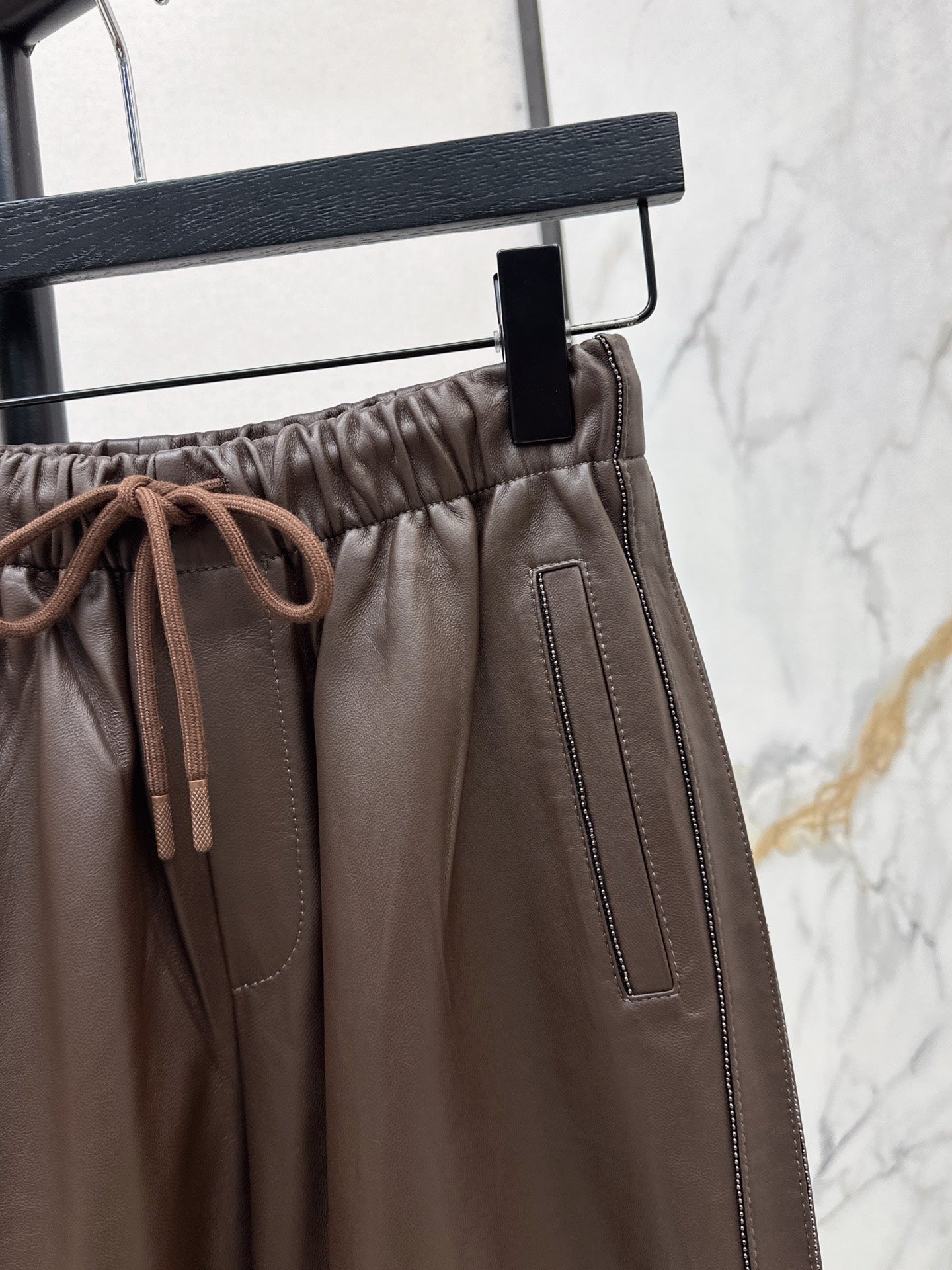 Bru 25 New beaded sheepskin elastic nine-point leather pants