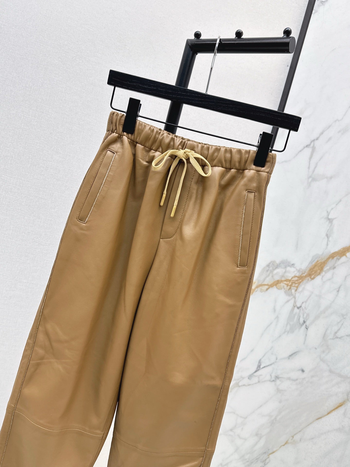 Bru 25 New beaded sheepskin elastic nine-point leather pants