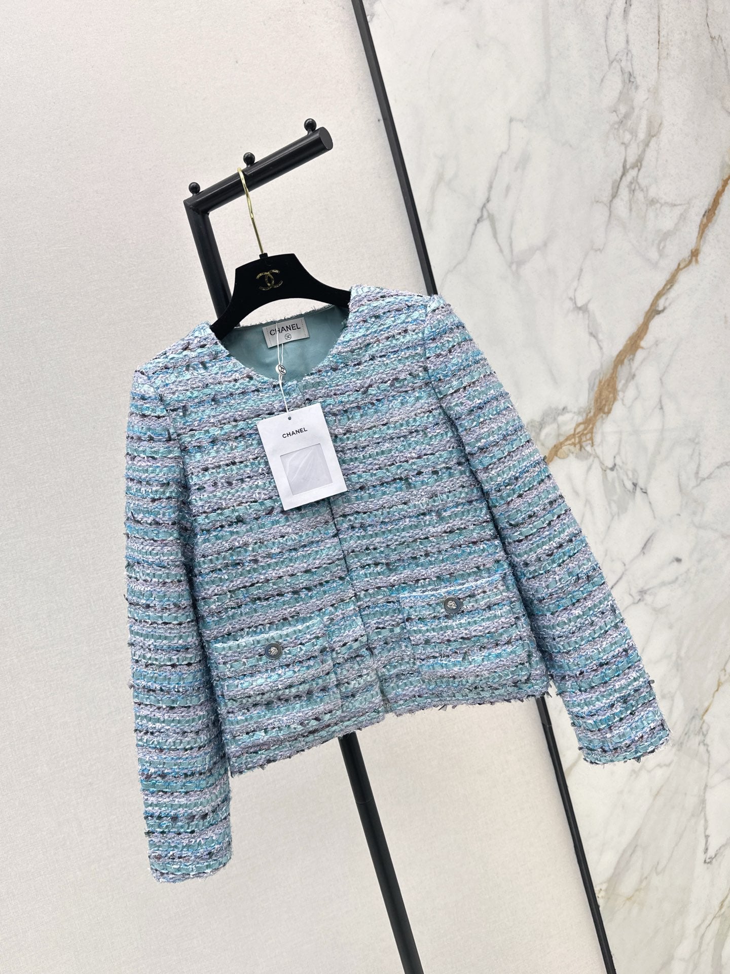C 25 Woolen hem jacket