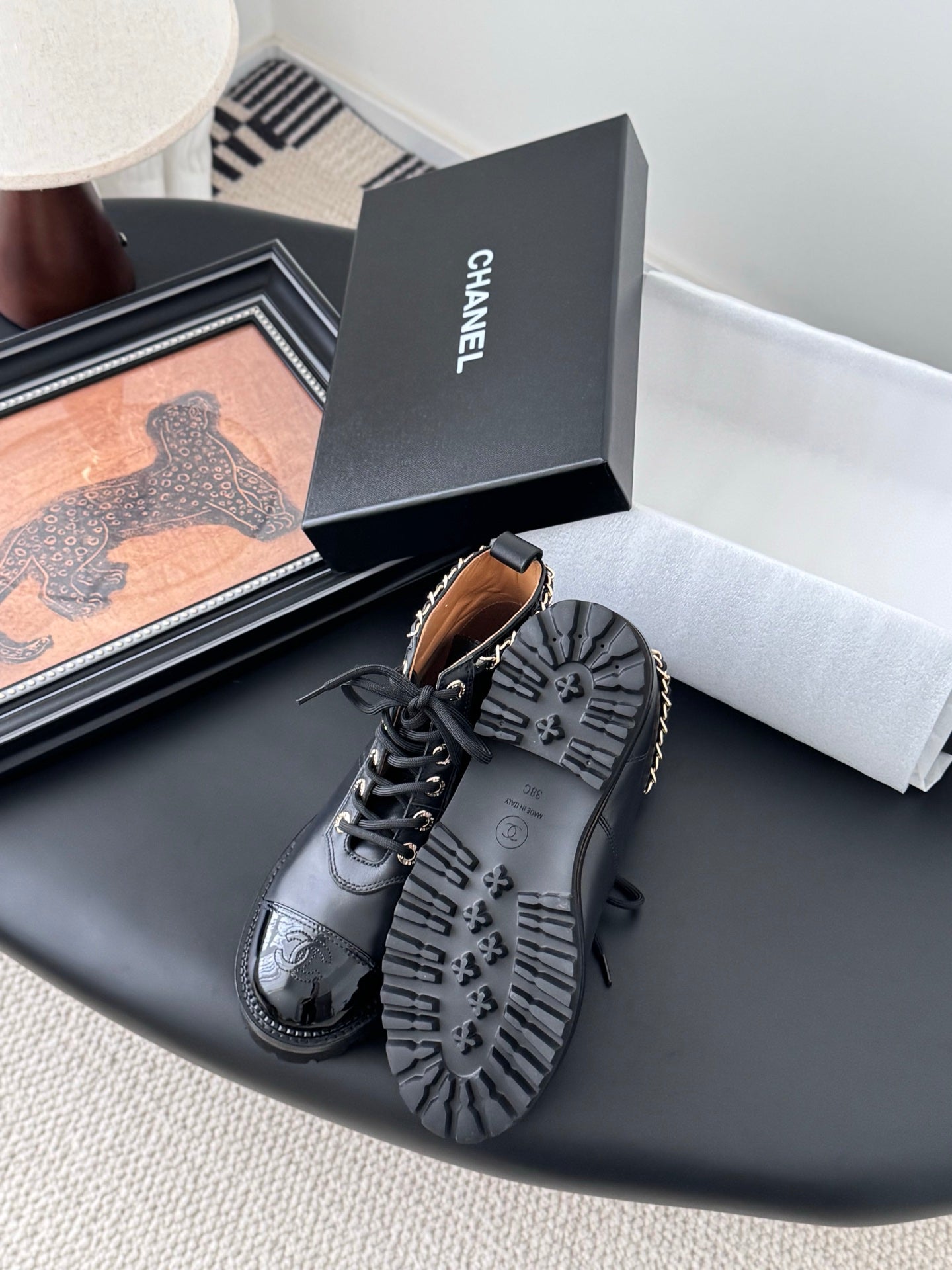 C 25 New Chain Knight Boots