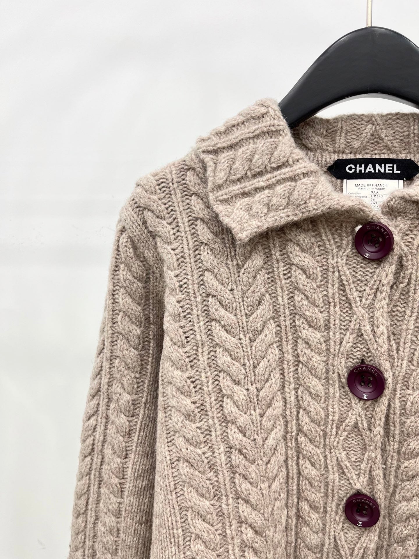 C 25 Fried Dough Twists hook lapel cashmere cardigan