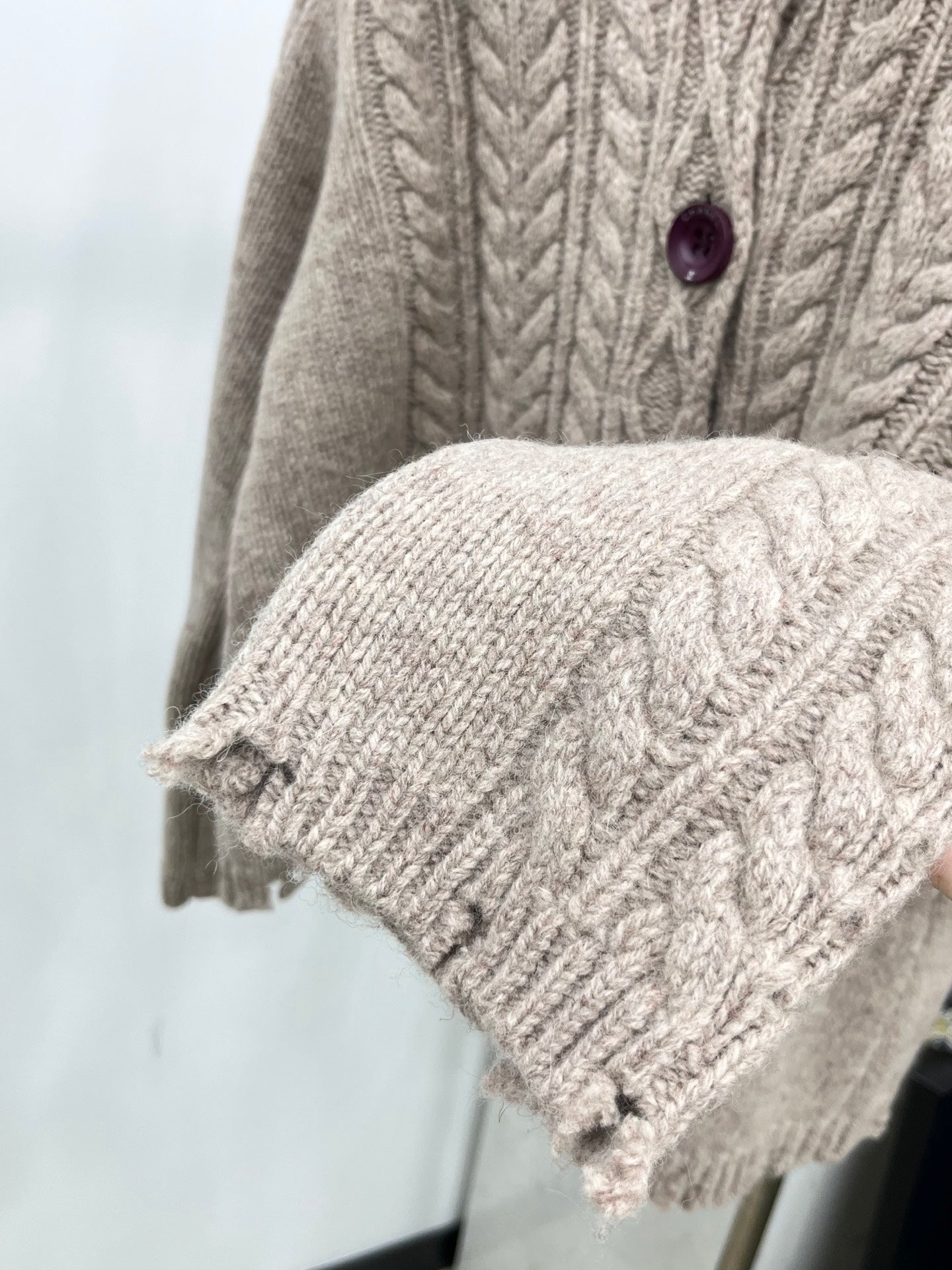 C 25 Fried Dough Twists hook lapel cashmere cardigan