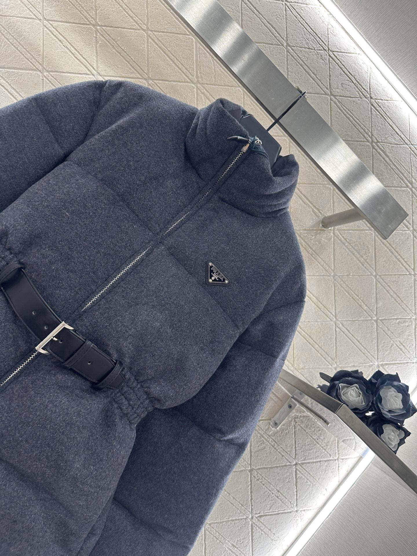 Pr 25 Stand up collar, waist belt, down wool jacket