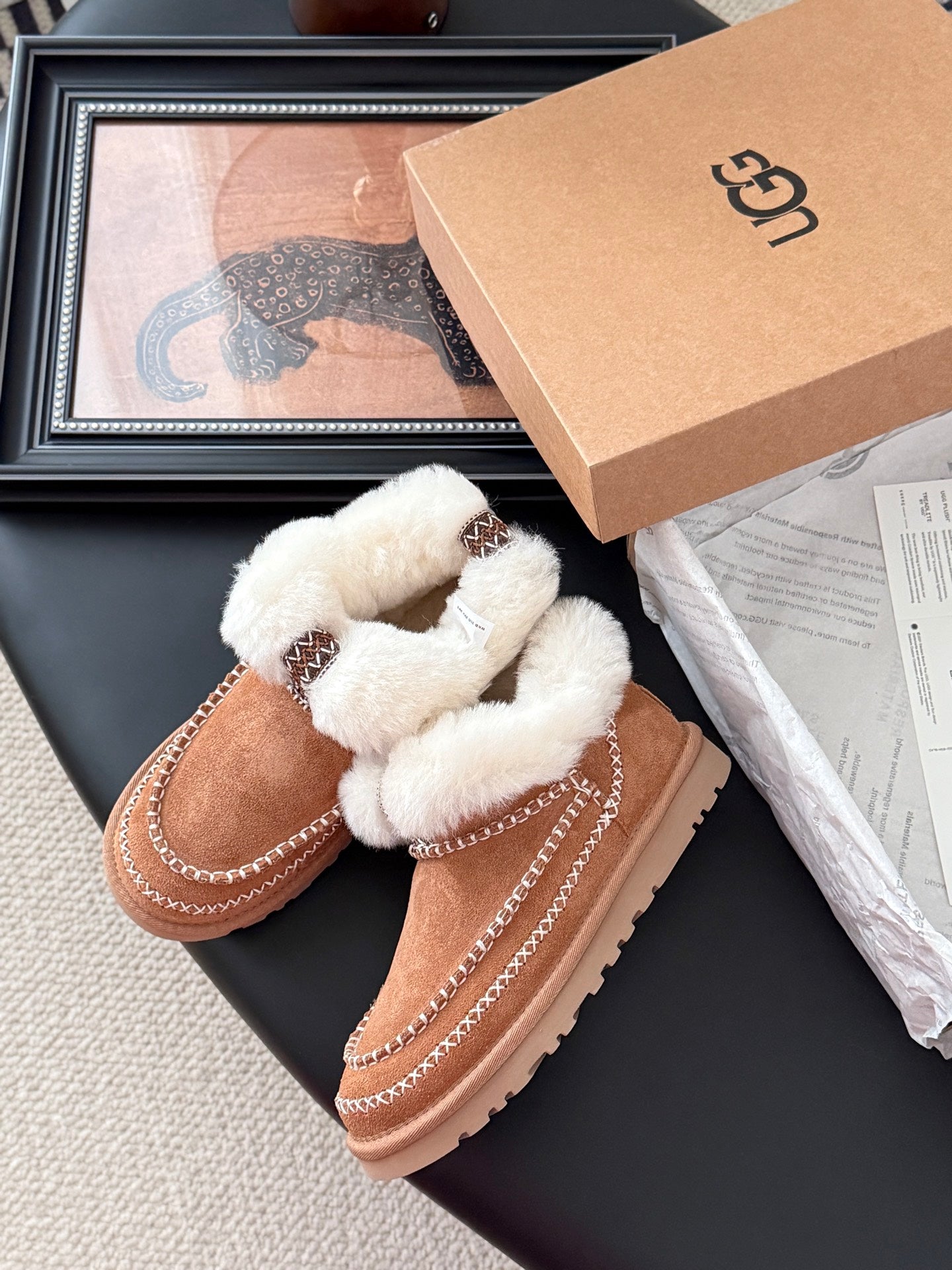 25 Plush snow boots