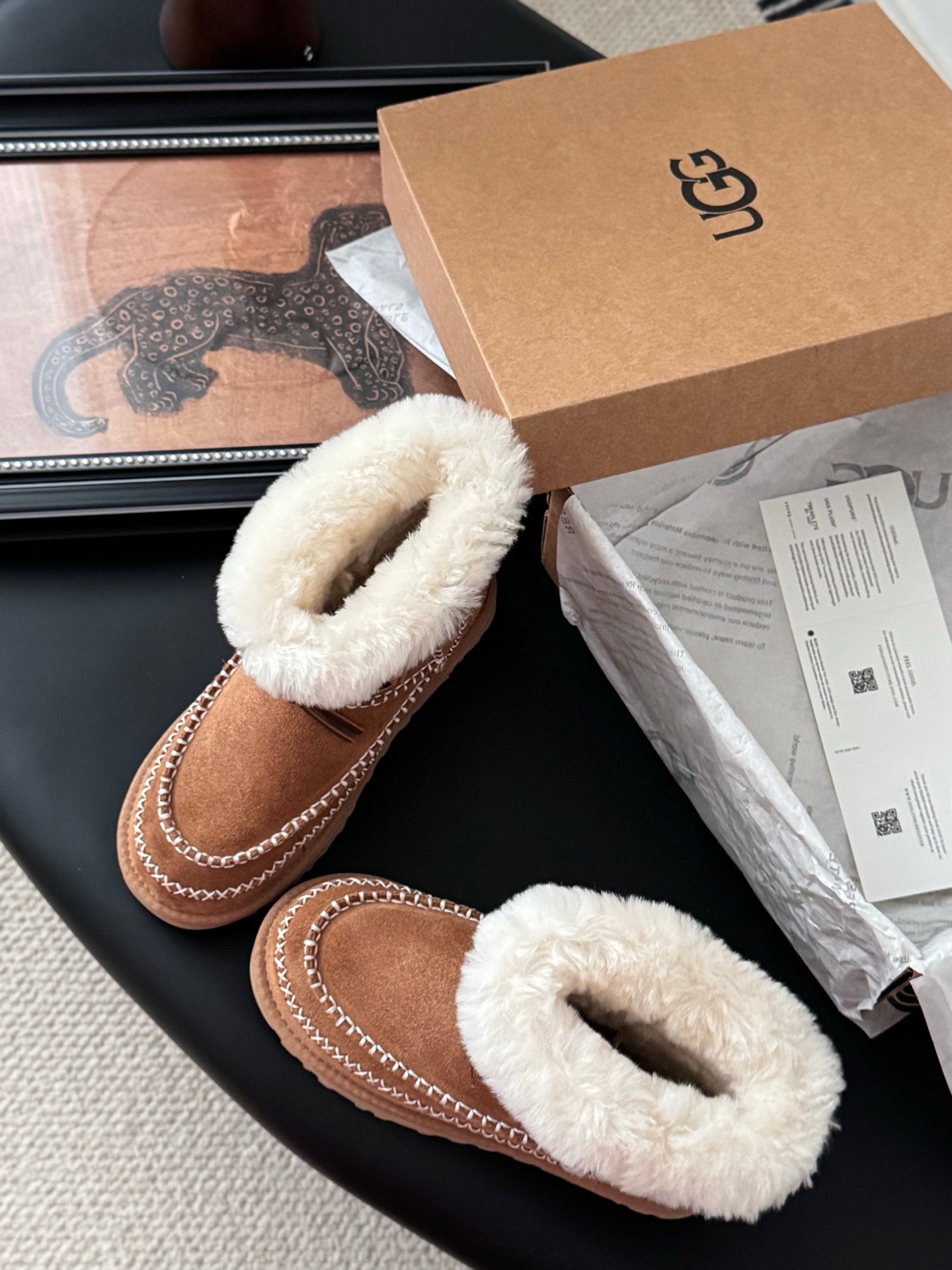 25 Plush snow boots