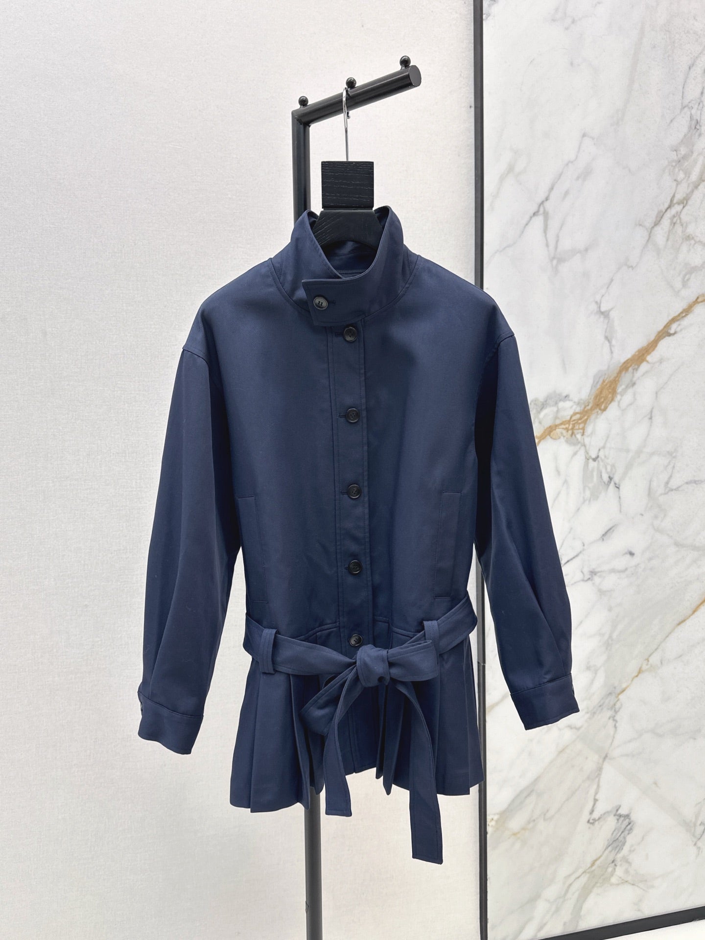 Ce 25 New wide shoulder silhouette stand up collar pleated windbreaker jacket(KHAKI/NAVY)