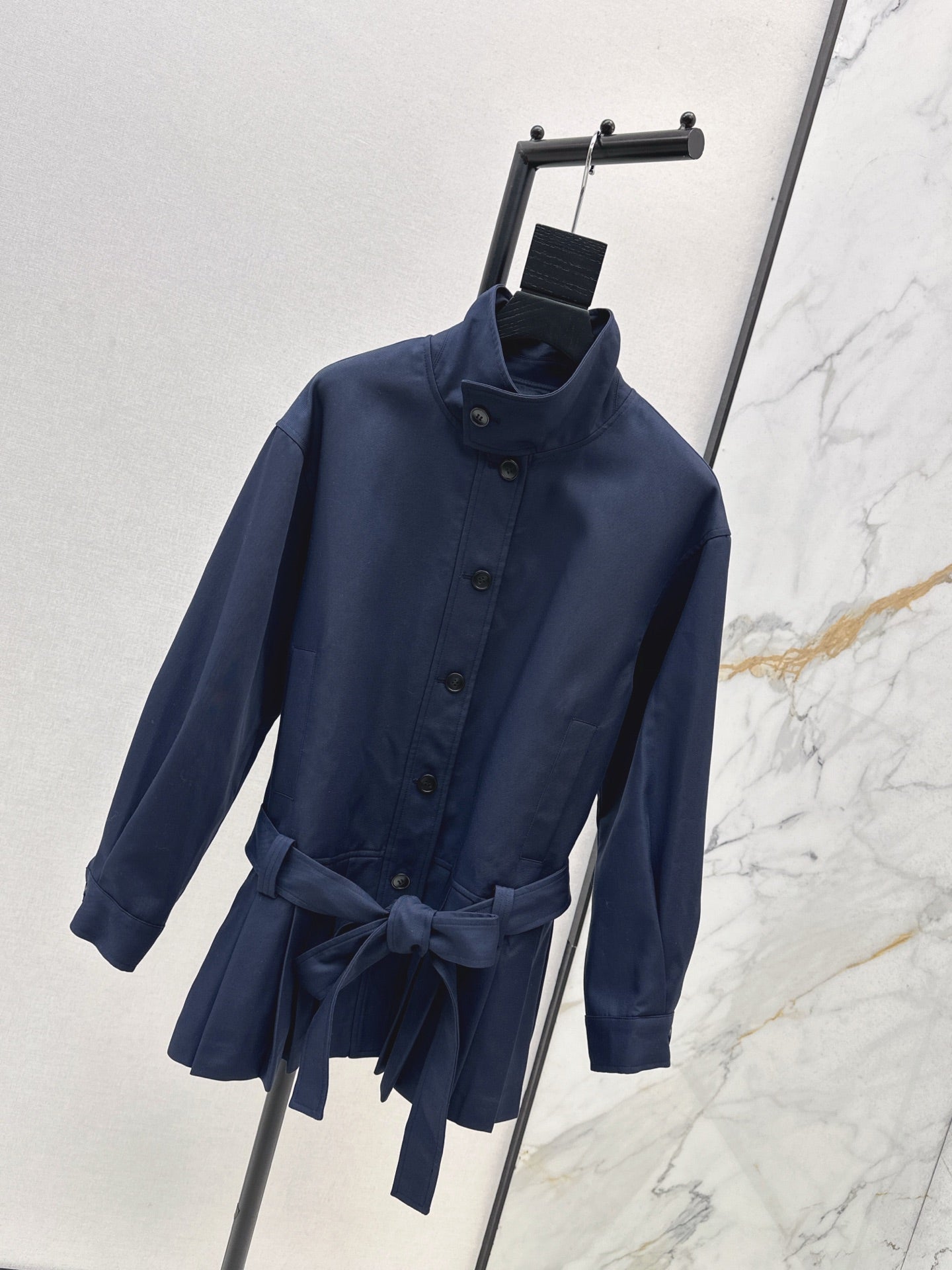 Ce 25 New wide shoulder silhouette stand up collar pleated windbreaker jacket(KHAKI/NAVY)