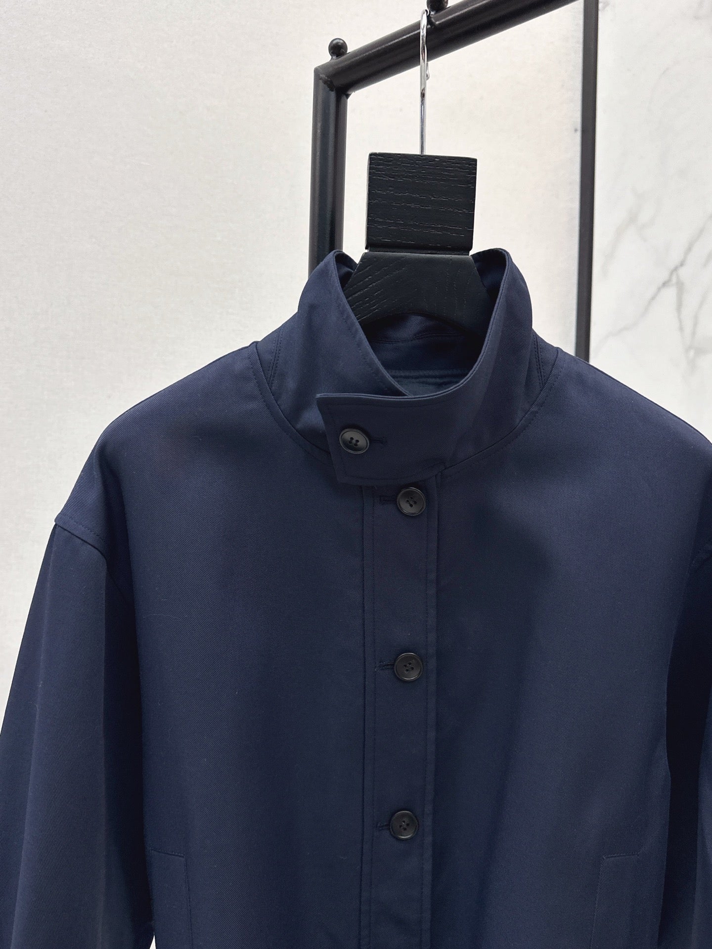 Ce 25 New wide shoulder silhouette stand up collar pleated windbreaker jacket(KHAKI/NAVY)