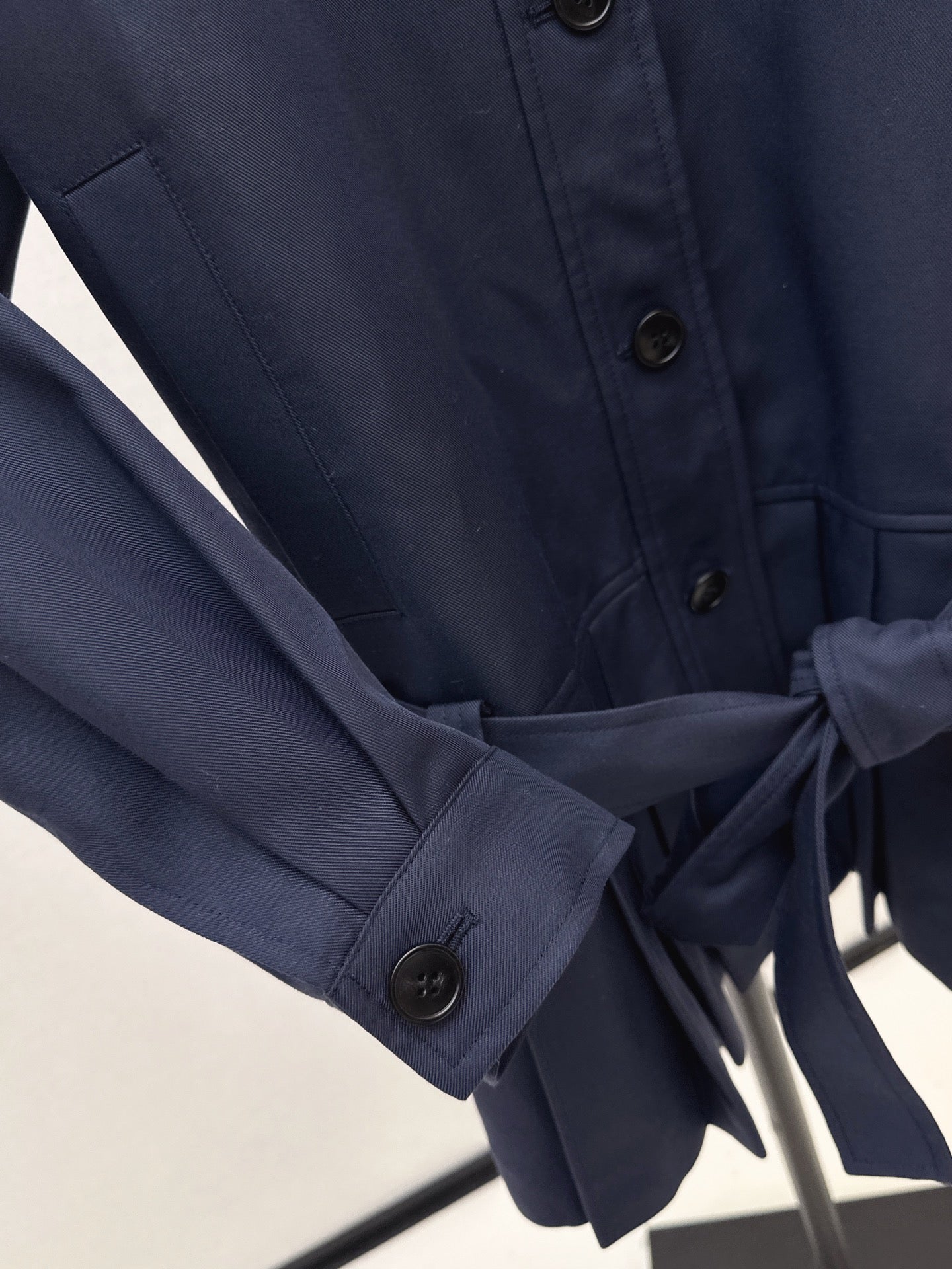 Ce 25 New wide shoulder silhouette stand up collar pleated windbreaker jacket(KHAKI/NAVY)