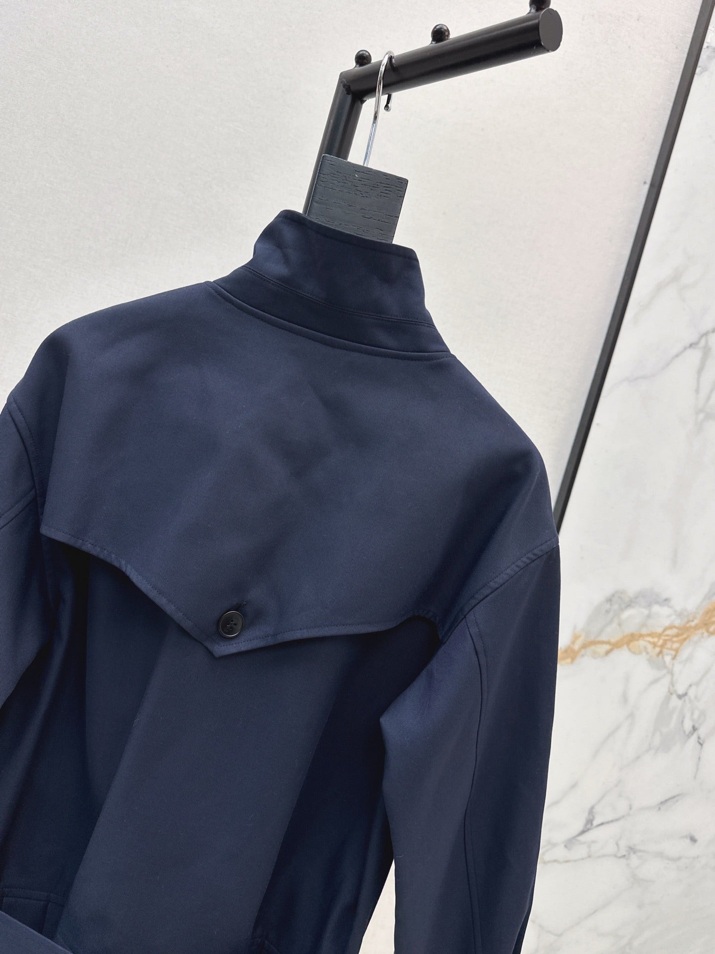 Ce 25 New wide shoulder silhouette stand up collar pleated windbreaker jacket(KHAKI/NAVY)