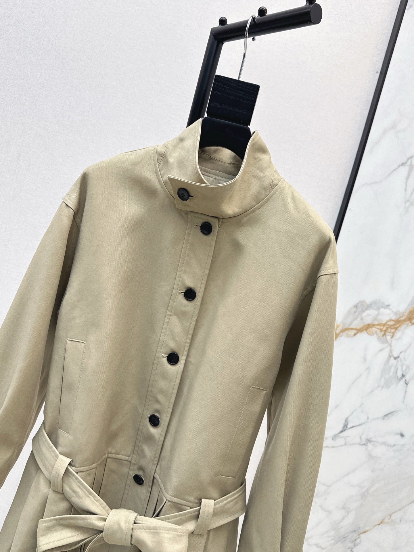 Ce 25 New wide shoulder silhouette stand up collar pleated windbreaker jacket(KHAKI/NAVY)