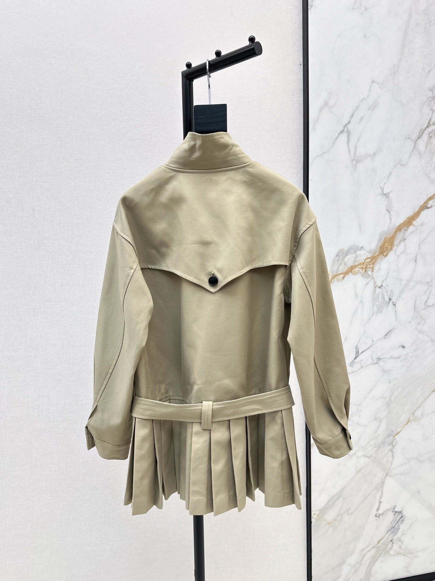 Ce 25 New wide shoulder silhouette stand up collar pleated windbreaker jacket(KHAKI/NAVY)