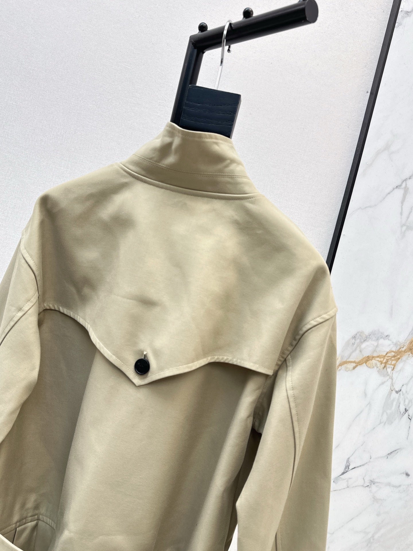 Ce 25 New wide shoulder silhouette stand up collar pleated windbreaker jacket(KHAKI/NAVY)