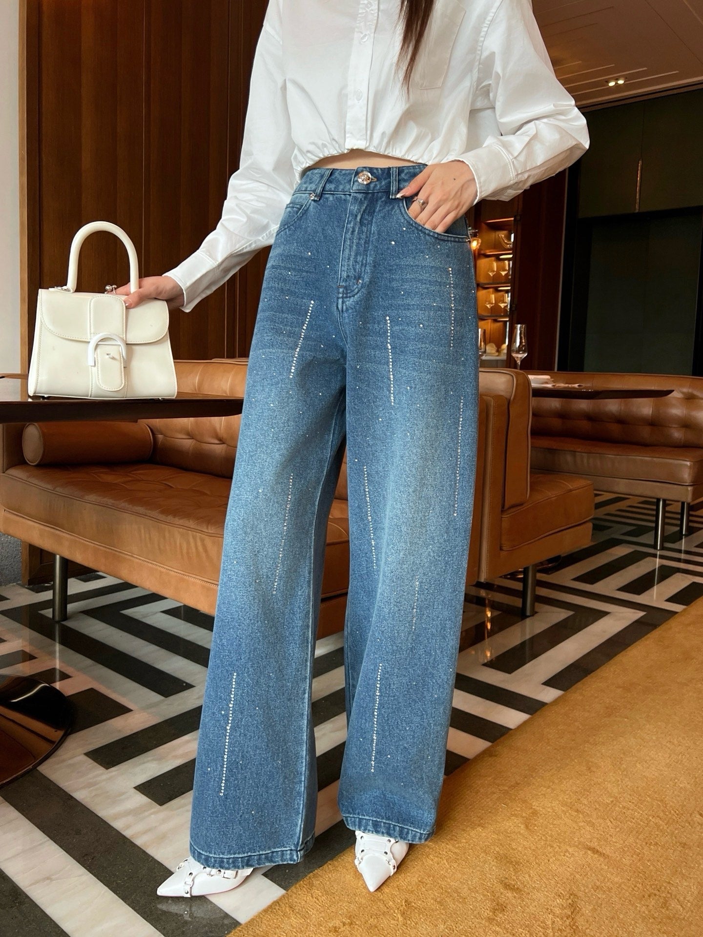 C 25 New Heavy Rhinestone Straight Jeans