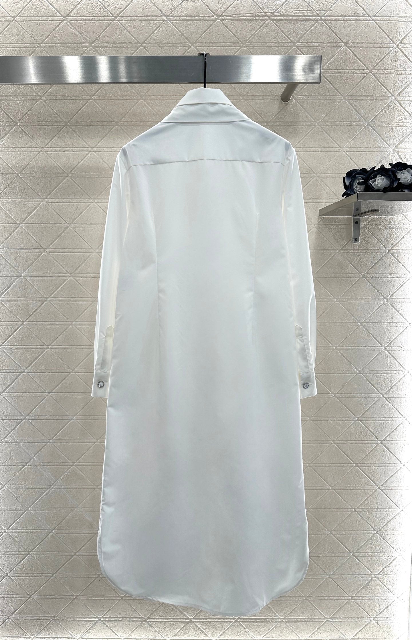 C 25 Ribbon-tied long shirt dress