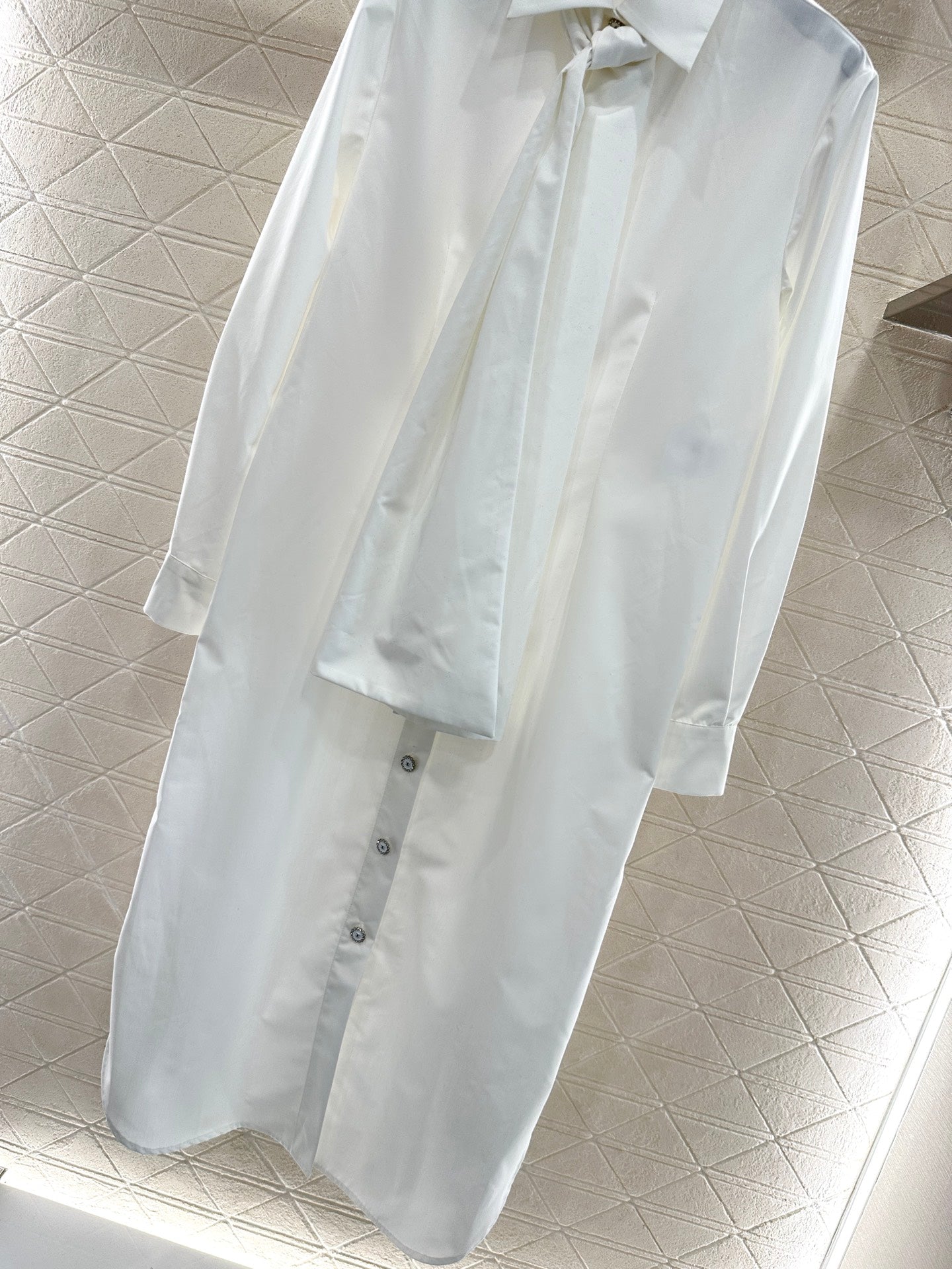 C 25 Ribbon-tied long shirt dress