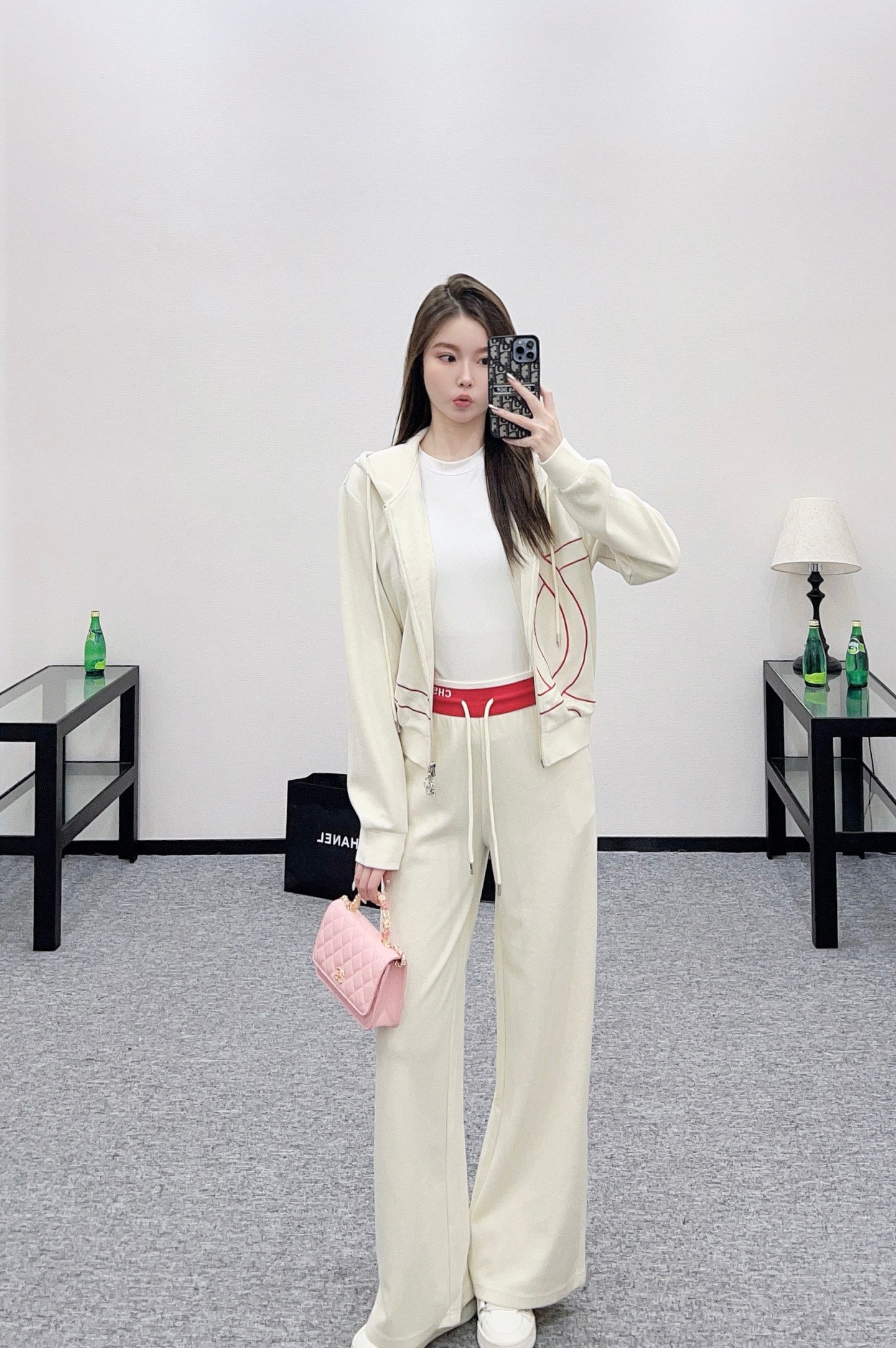 C 25 Hooded jacket and trousers set