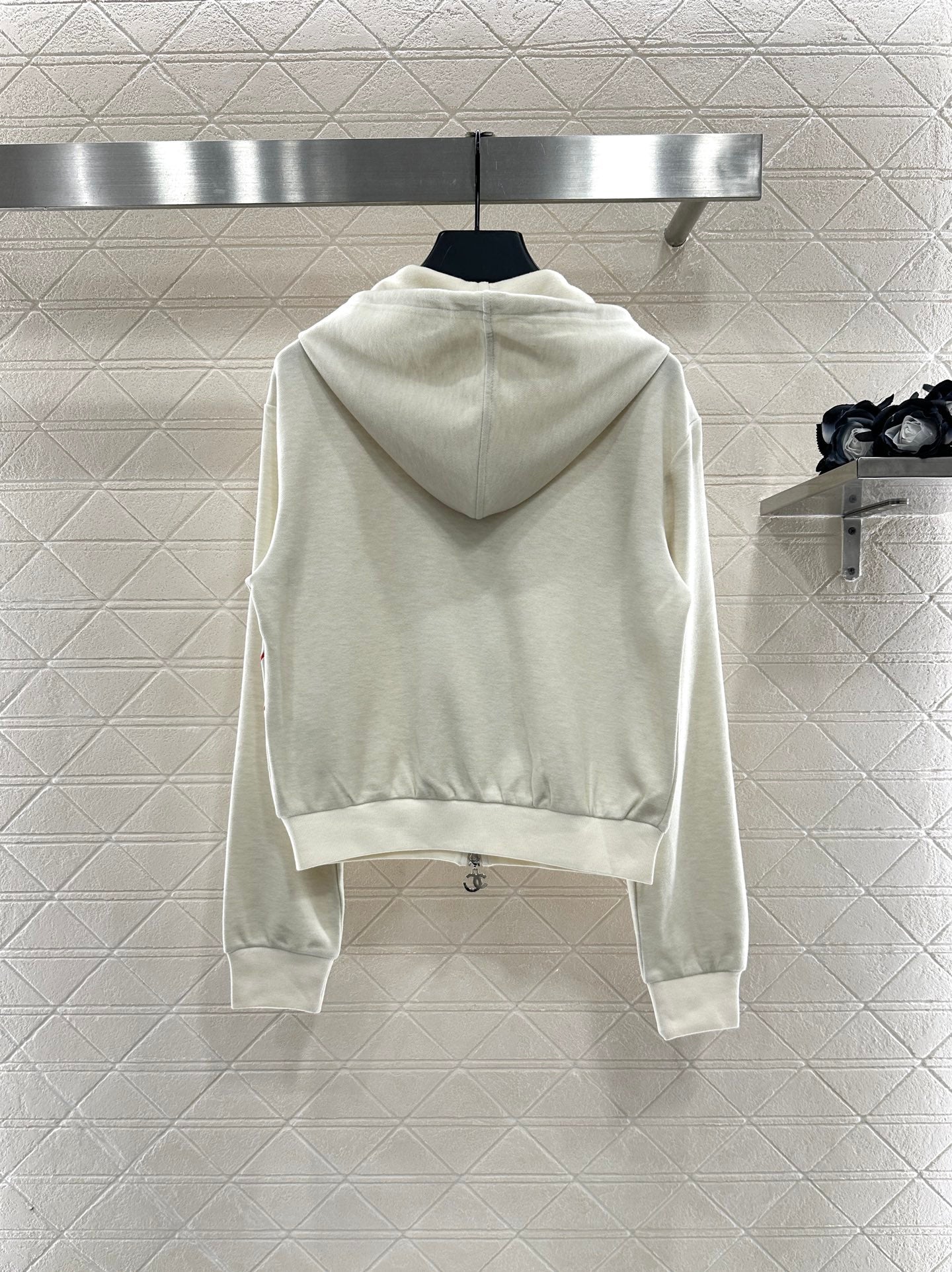 C 25 Hooded jacket and trousers set
