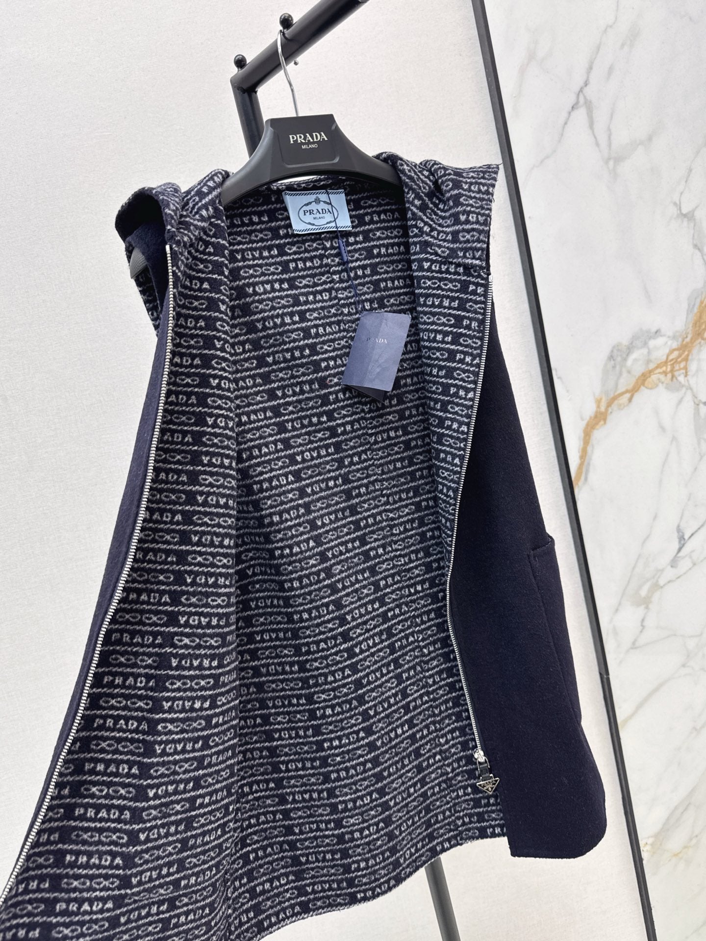 Pr 25 New Grey Girls Hooded Wool Vest