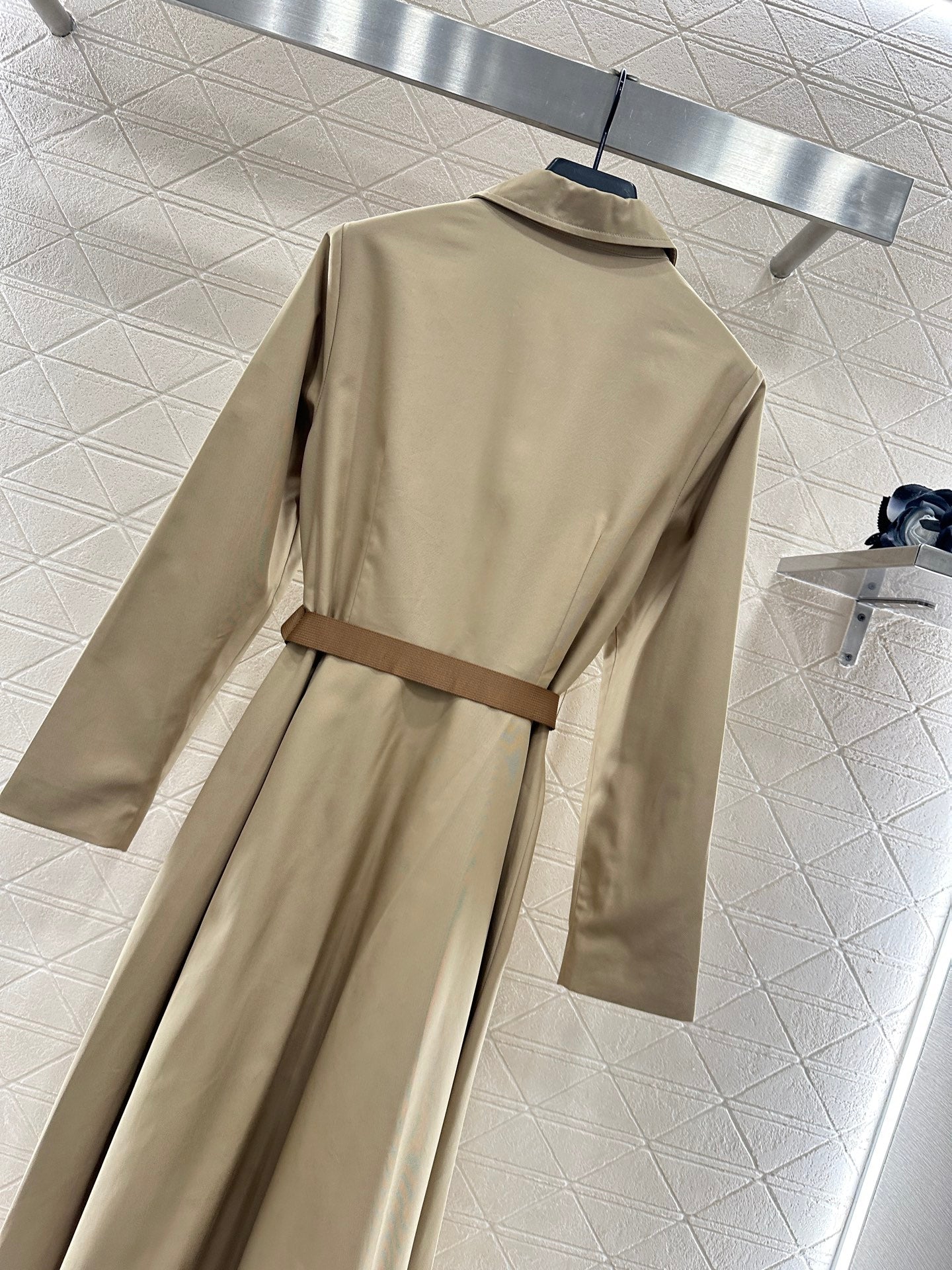 Pr 25 Lapel belt dress
