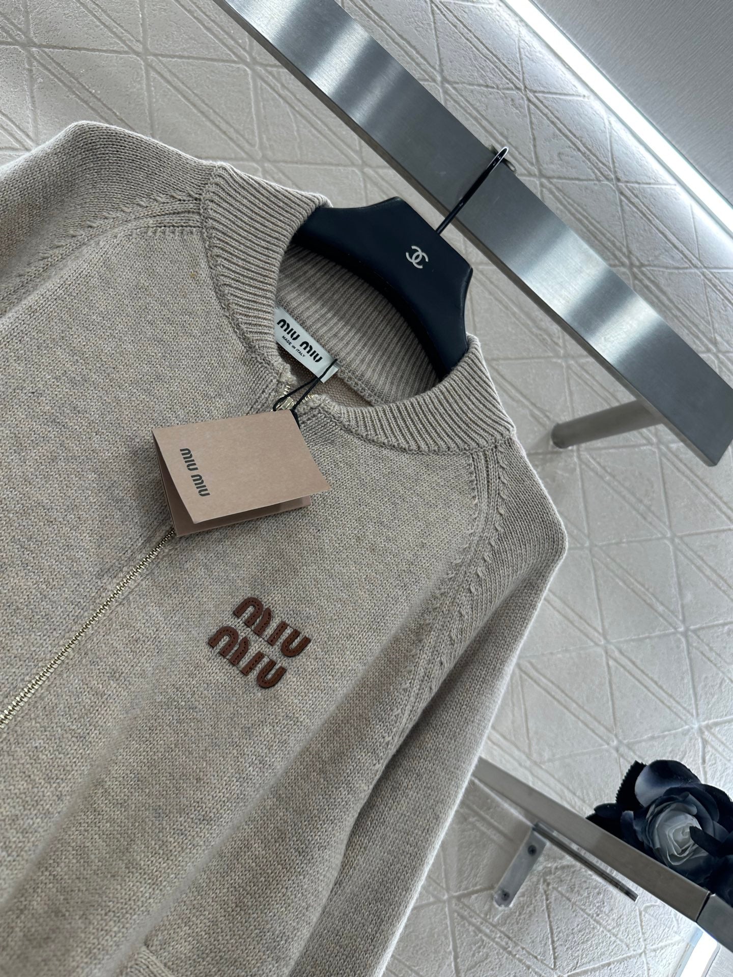 Mi 25 Zippered knit wool cardigan