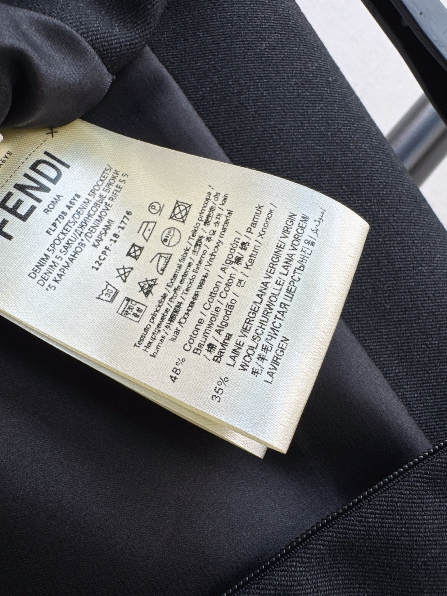 Fe 25 Long suit coat