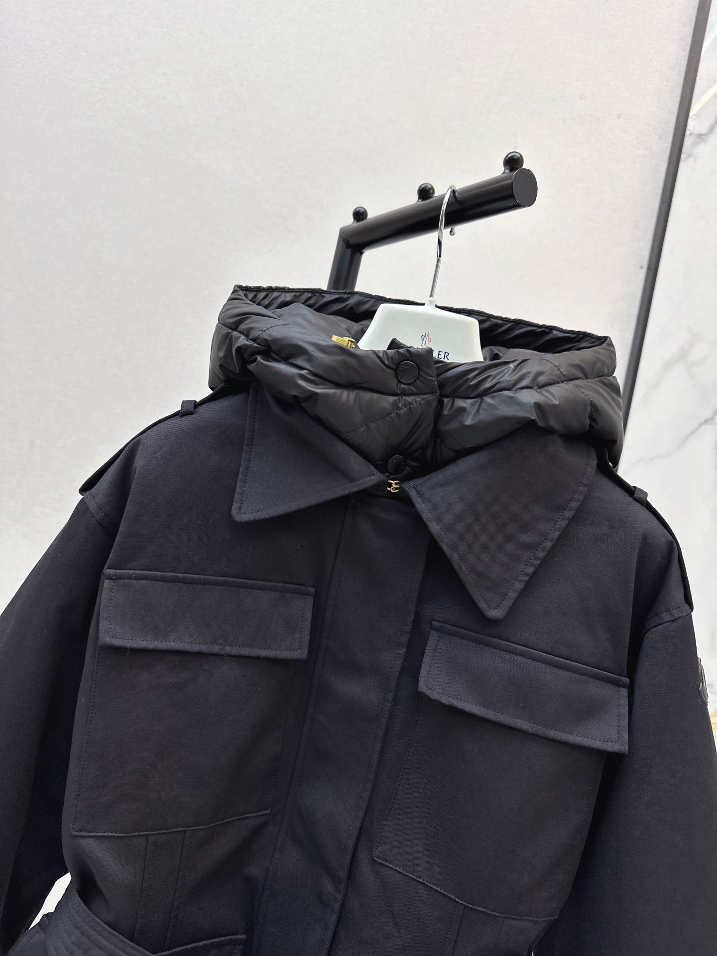 Mon 25 New style fake two-piece hooded waist down jacket