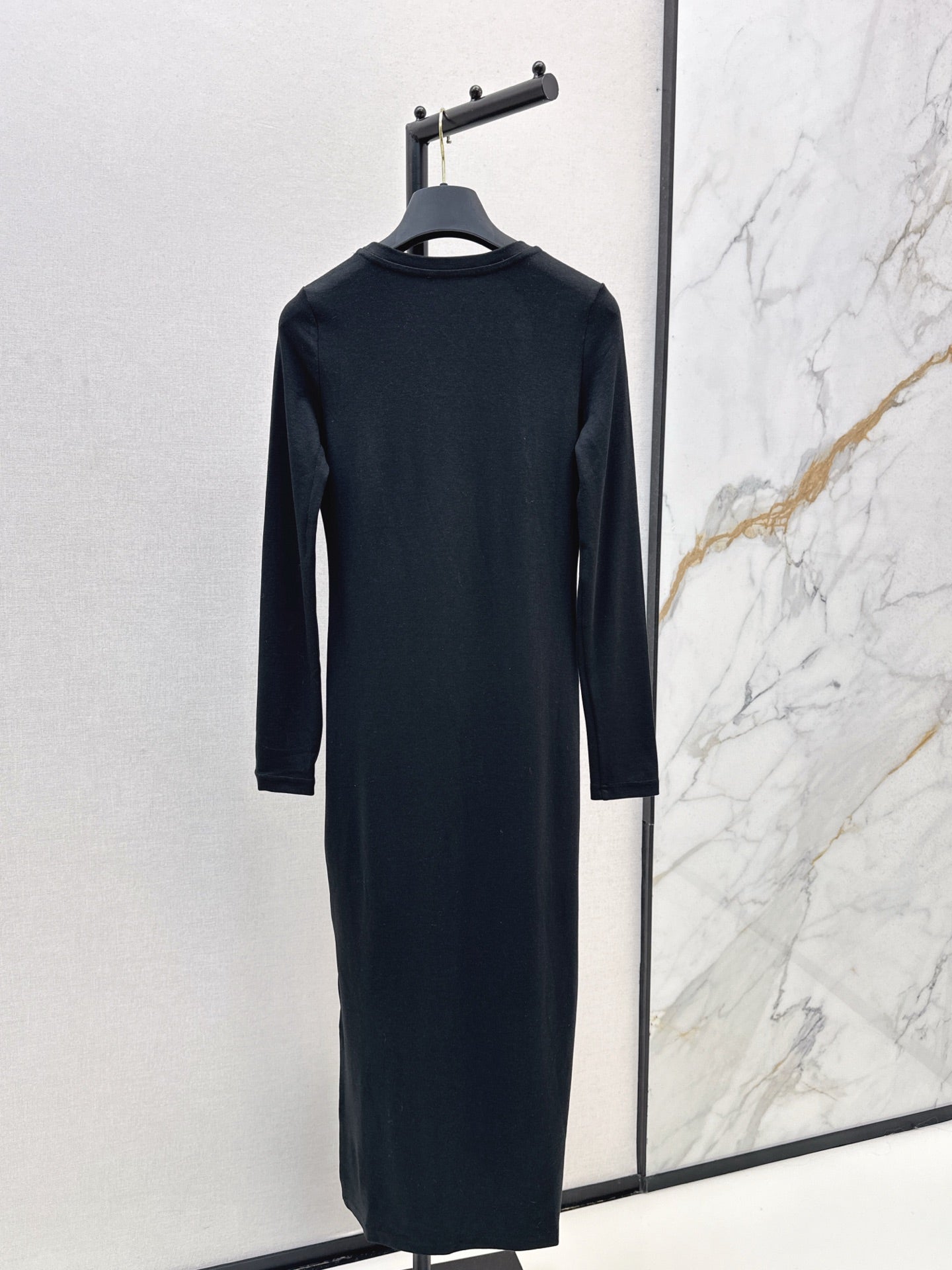 L 25 New Slim Logo Bottoming Dress(WHITE/BLACK/BROWN)