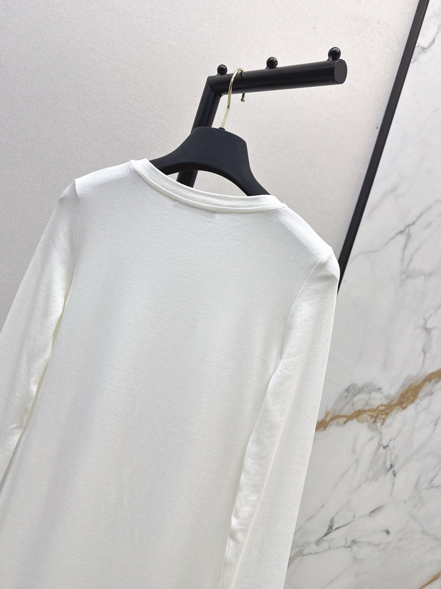 L 25 New Slim Logo Bottoming Dress(WHITE/BLACK/BROWN)