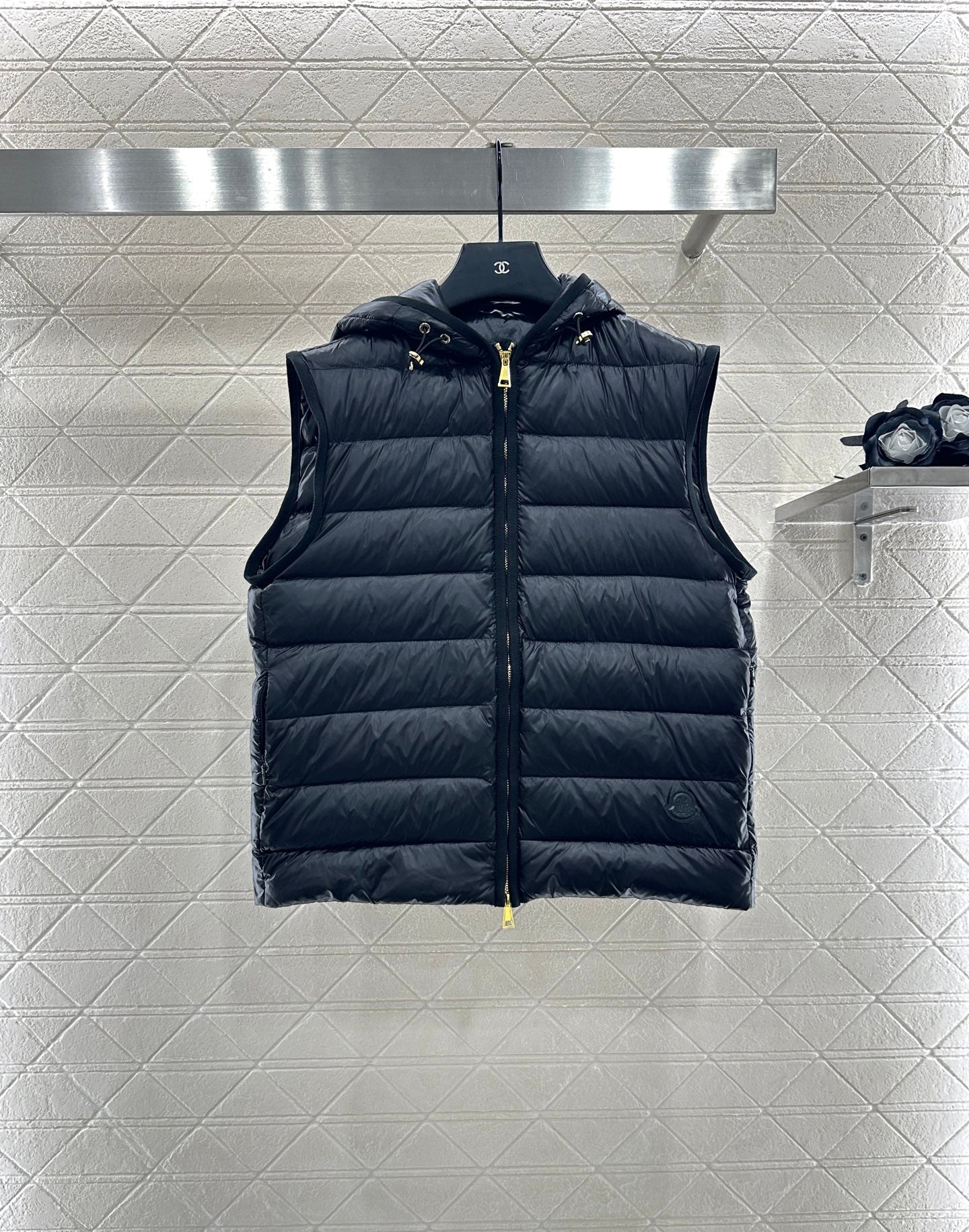 Mon 25 Two piece hooded down jacket set