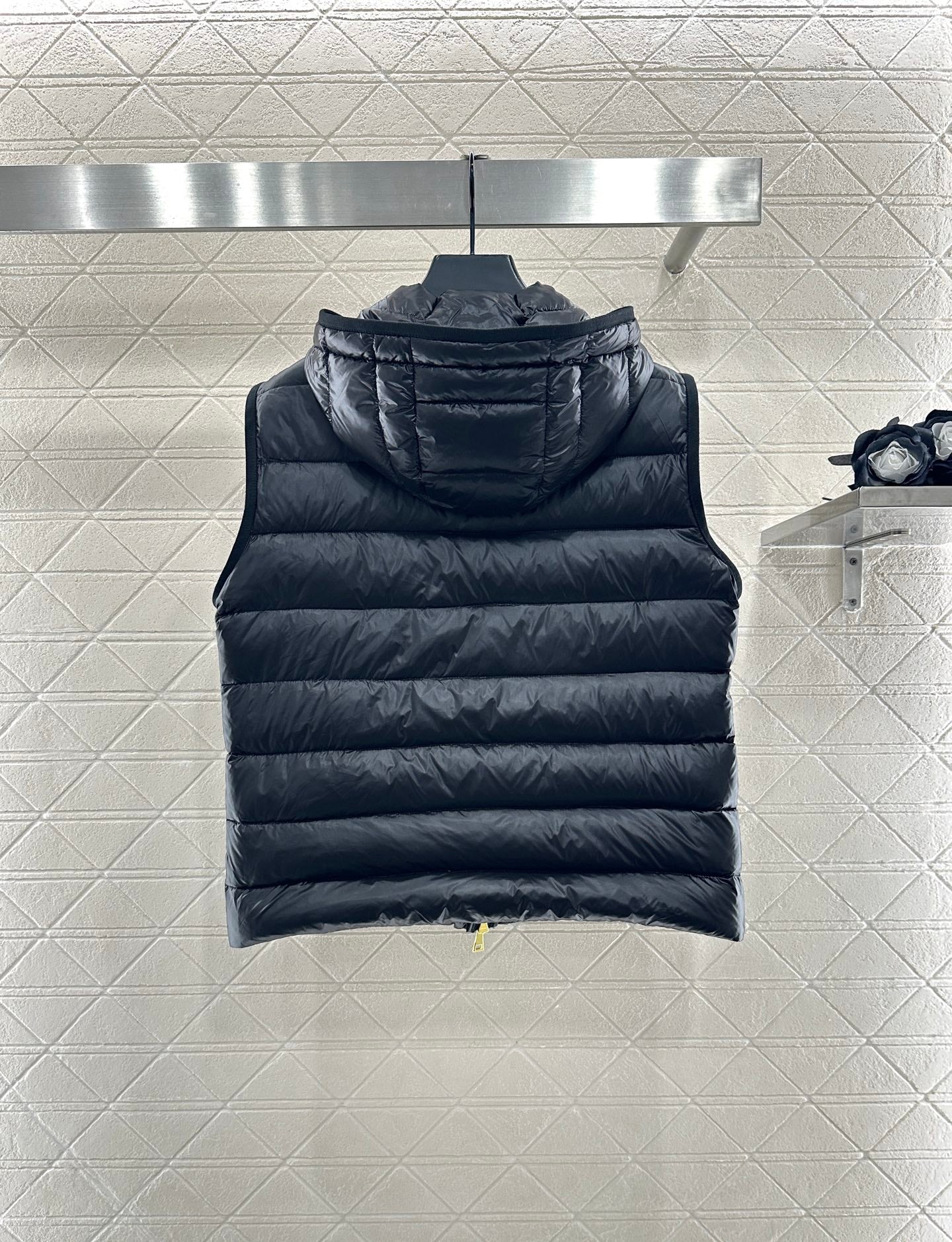 Mon 25 Two piece hooded down jacket set