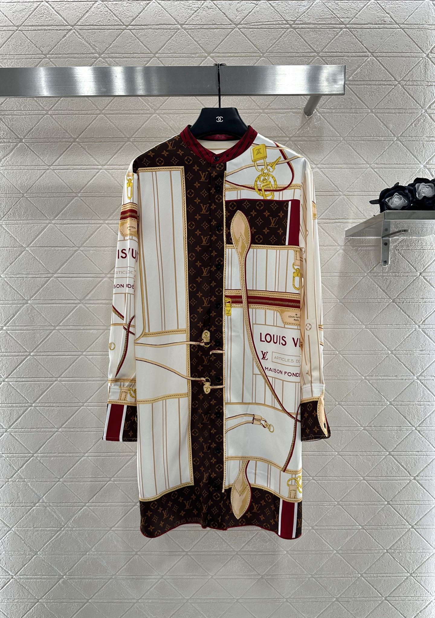 L 25 Printed color-block long shirt