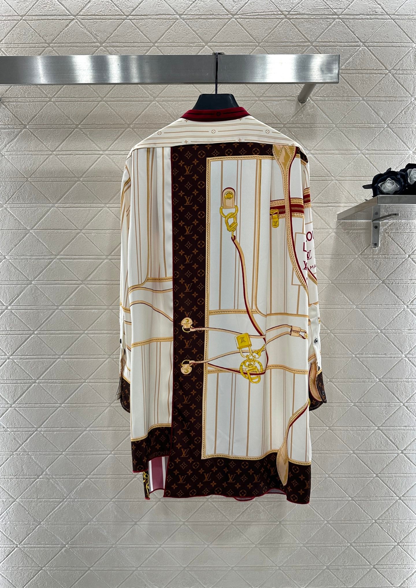 L 25 Printed color-block long shirt
