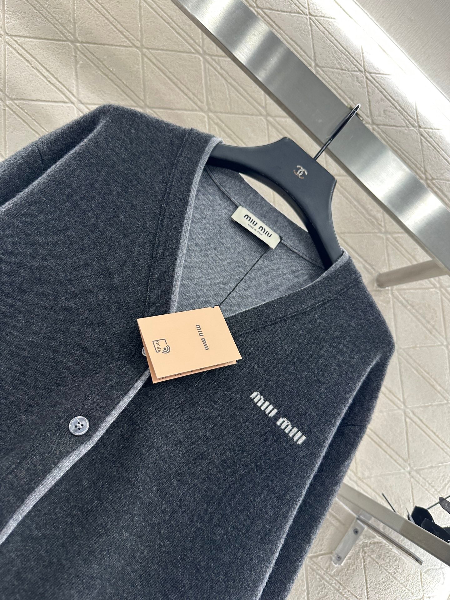 Mi 25 Fake two knitted wool and cashmere cardigans