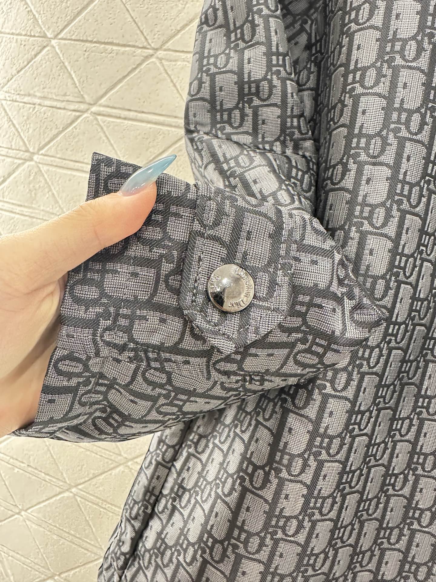 Di 25 Hooded Jacquard Charge Top