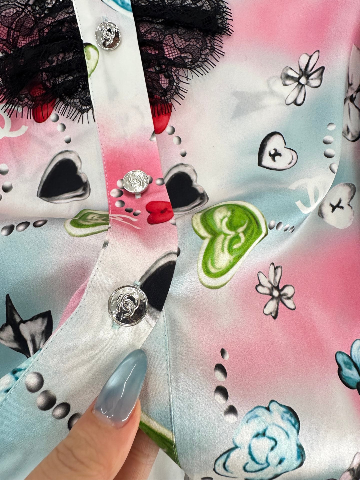 C 25 Letter stitch printed silk lace shirt