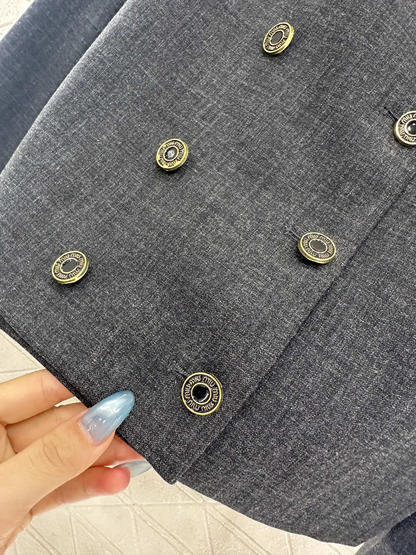 Mi 25 Round neck double breasted suit and pants set