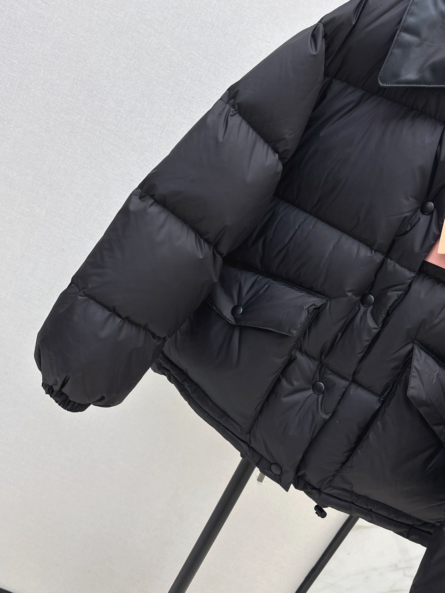 Mi 25 New spliced leather collar short down jacket(BLACK/BROWN)