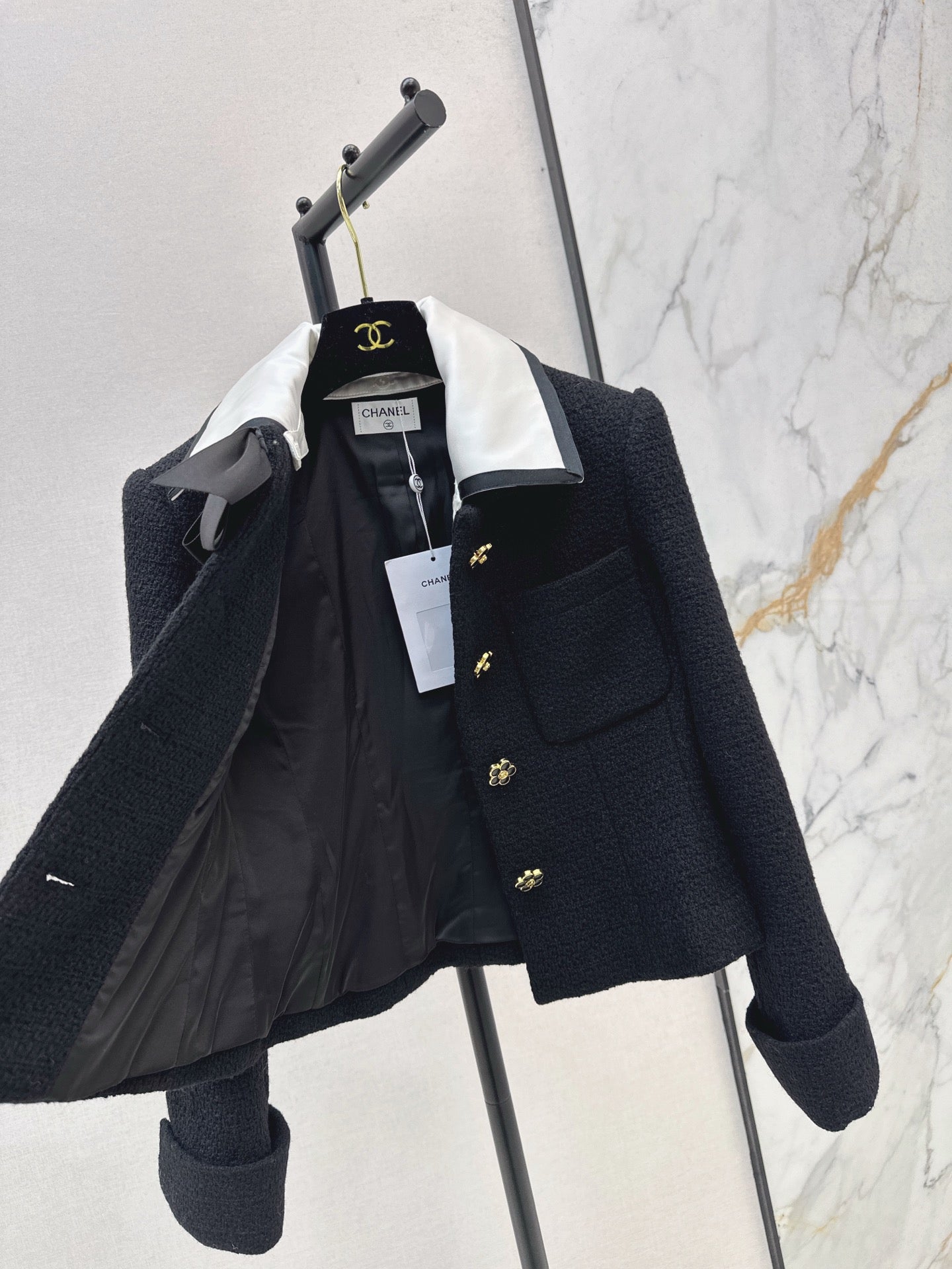 C 25 Collar bow wool blend jacket