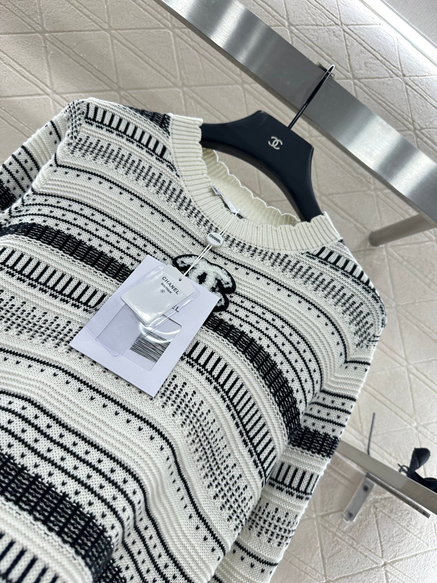 C 25 striped knitted wool sweater