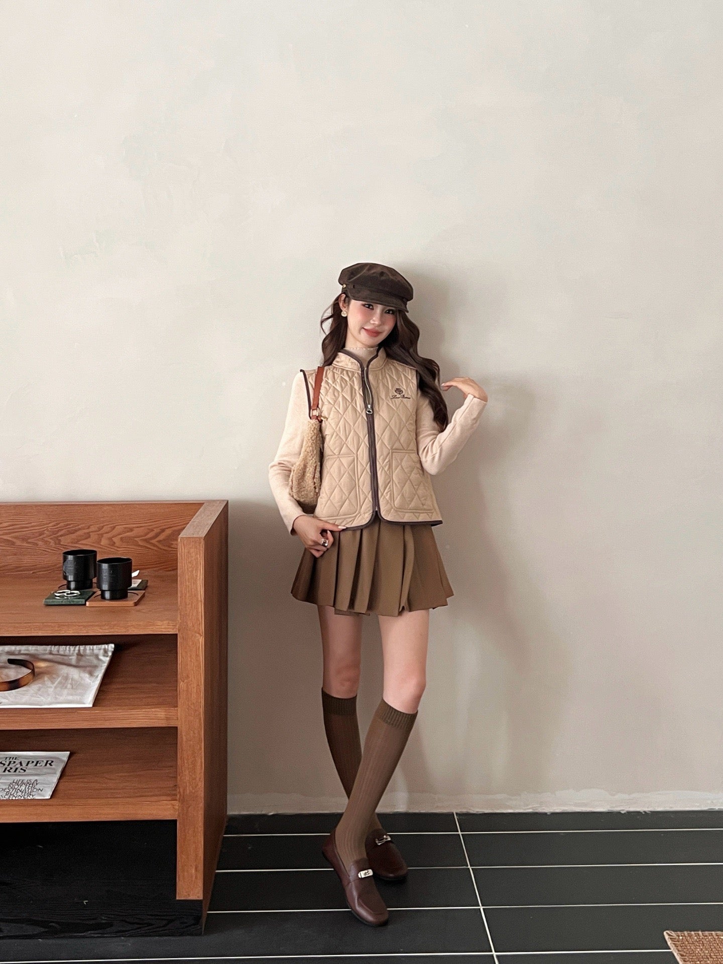 Mon 25 New style border stand collar quilted vest jacket(WHITE/KHAKI/BLACK)