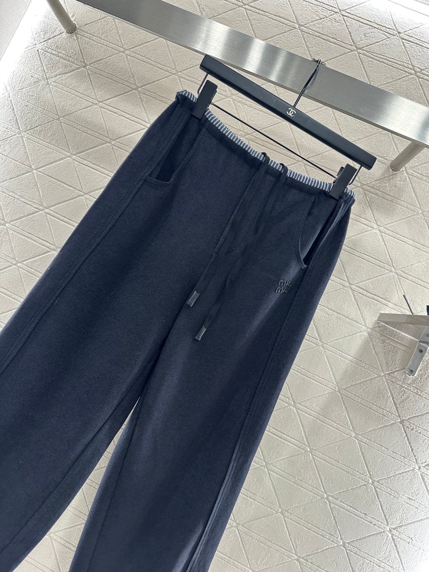 Mi 25 drawstring wide-leg trousers