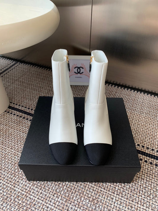 C 25 Round toe drill and short boots